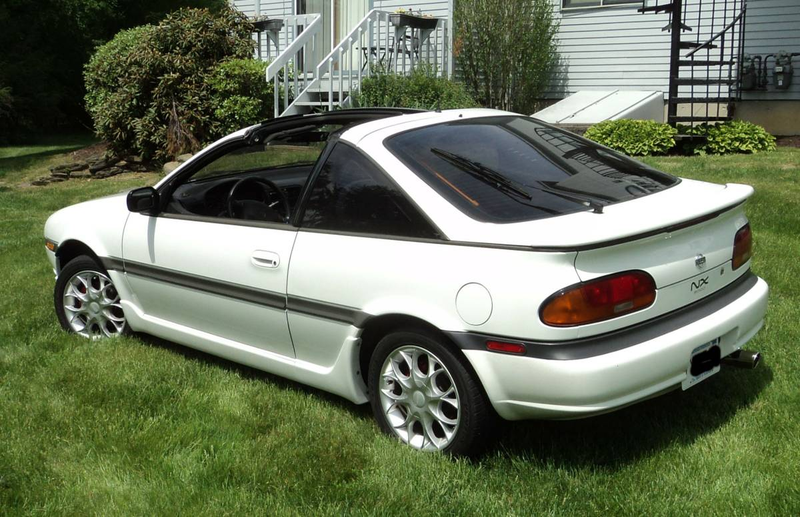 Illustration for article titled At $4,400, Could This 1992 Nissan NX2000 Make You Say Y-Not 2K?